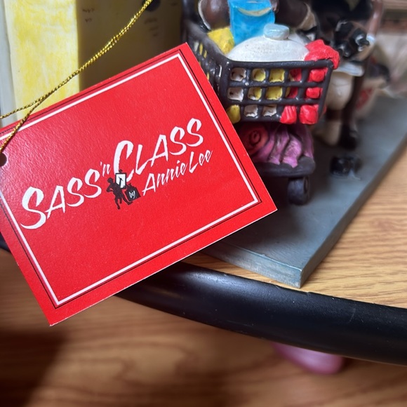 Annie Lee Collectible “Spin Cycle” - Picture 9 of 13